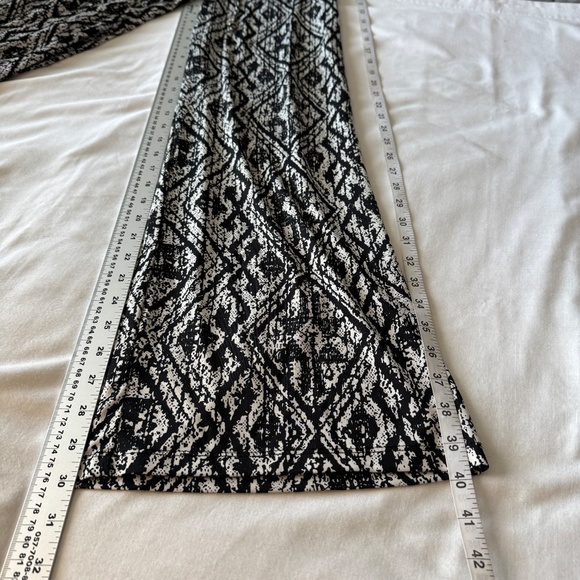 St. Tropez Pull-On Stretchy Wide Leg Pants Black + White Festival Aztec M - Picture 10 of 12